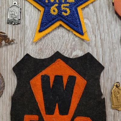 Collection of Vintage US High School & Collegiate Patches, Medals, & Pins for Sports and Academic Achievements