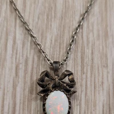 Vintage Sterling & Fire Opal Necklace