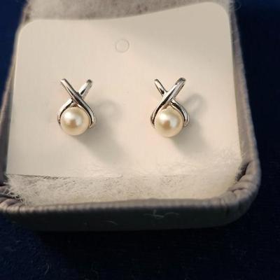 Pearls in 14K White Gold Setting - Earrings