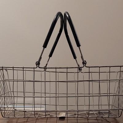 Vintage United Steel & Wire Co. Basket