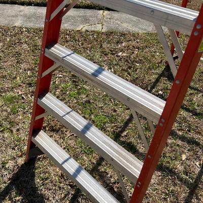 WERNER ~ 12â€™ Fiberglass Ladder