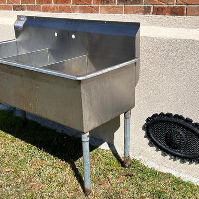 METAL MASTERS COMPANY ~ 3 Compartment Stainless Steel Sink