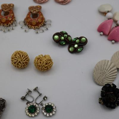 Costume Jewelry Clip On Earrings (50 Pairs)