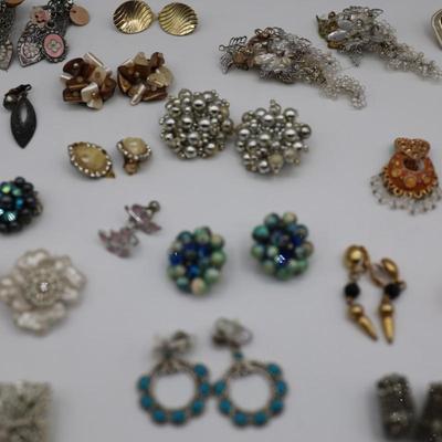 Costume Jewelry Clip On Earrings (50 Pairs)