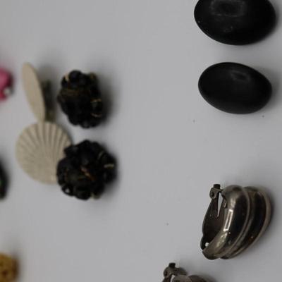 Costume Jewelry Clip On Earrings (50 Pairs)