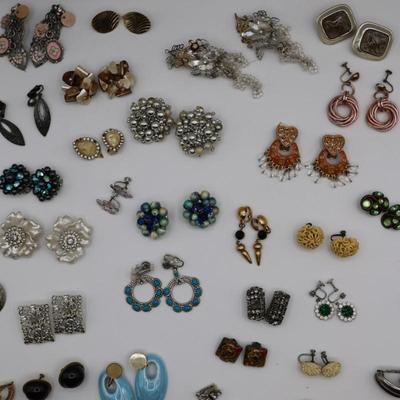 Costume Jewelry Clip On Earrings (50 Pairs)