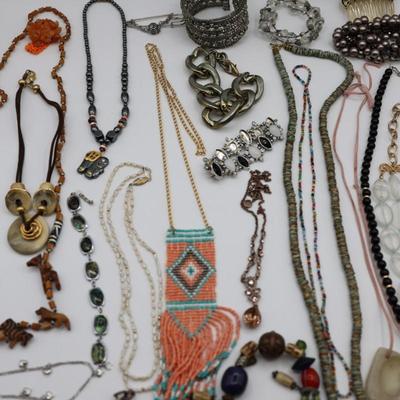Variety of Necklaces & Bracelets (24)