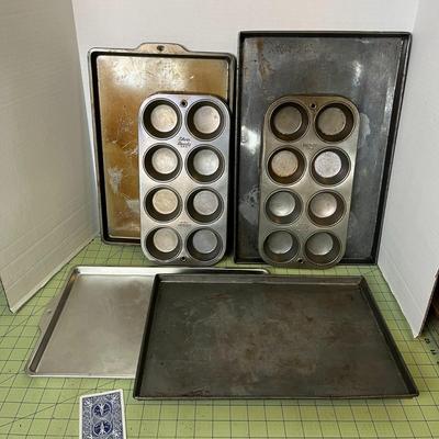 Sheet Pans (4) and Muffin Pans (2)