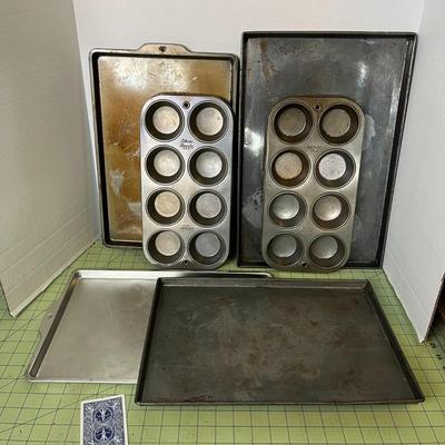 Sheet Pans (4) and Muffin Pans (2)