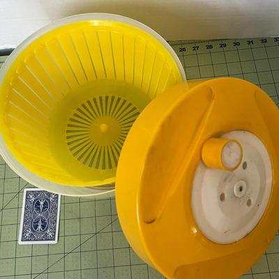 Vintage Triumph Salad Spinner