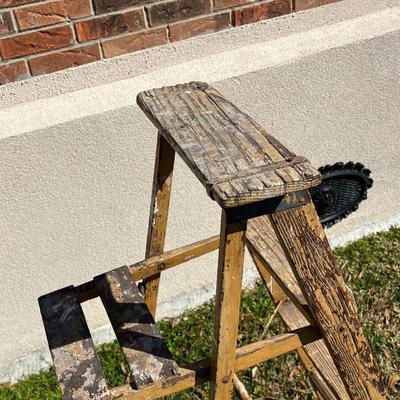 Antique 4â€™ Wood Ladder