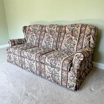 LA-Z-BOY ~ Queen Size Tufted Sofa Sleeper