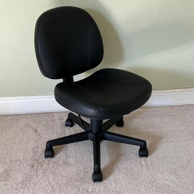 Adjustable Rolling Leather Office Chair