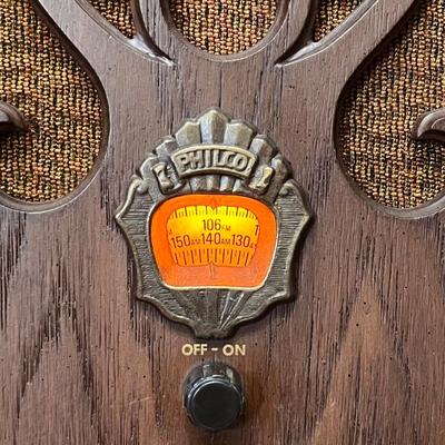 PHILCO ~ Ford Special Edition Radio Stylized Version Of The Baby Grand