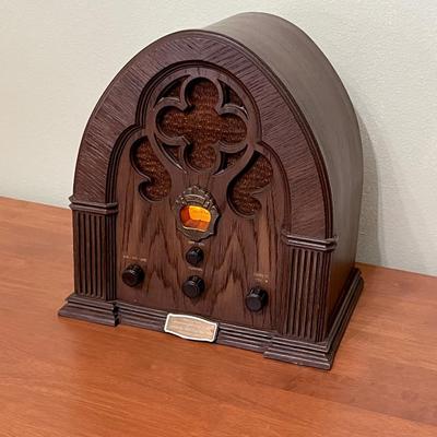 PHILCO ~ Ford Special Edition Radio Stylized Version Of The Baby Grand