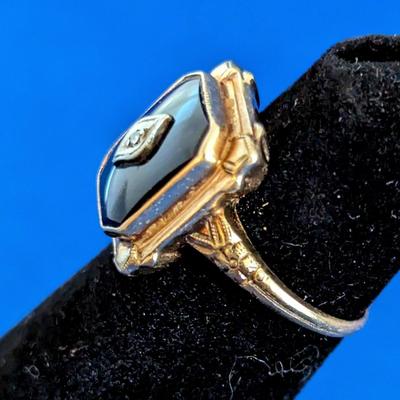 Antique 10K gold Onyx and Diamond Ring