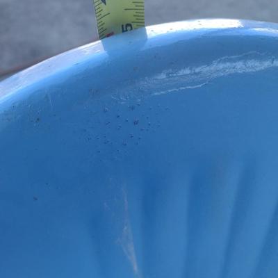 Vintage MCM Double Seat Metal Lawn Chair with Side Table