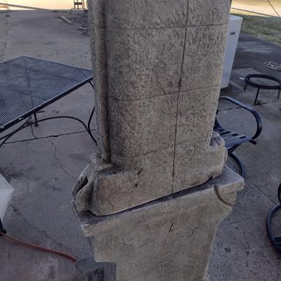 Resin Garden Statue Lion Face Water Fountain