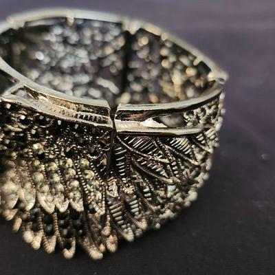 Eagle Bangle