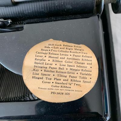 1930s Royal Portable Typewriter in Case