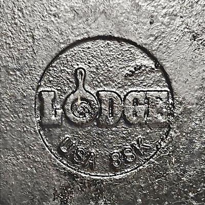 Vintage Lodge 10" USA SSK Cast Iron Skillet