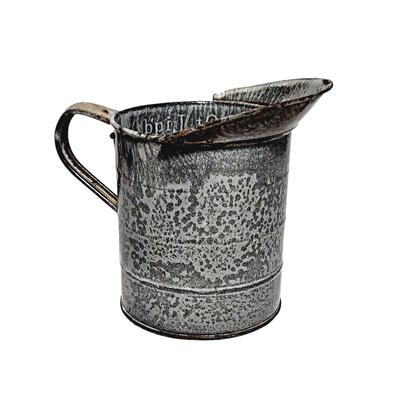 Vintage Enamel Graniteware 1 Quart Measuring Cup