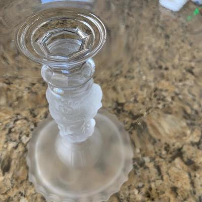 Raised Cake Plate Frosted Base