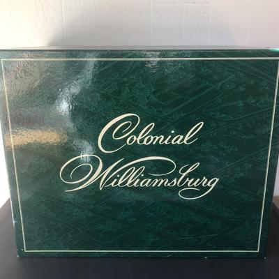 LOT 13X: 1997 Lang & Wise Collectibles Colonial Williamsburg #1 