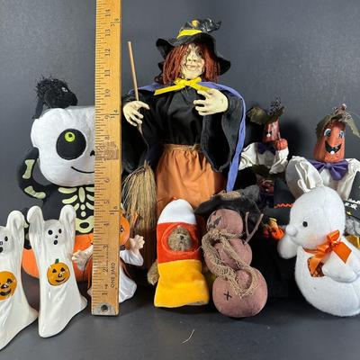LOT 141L: Halloween Decor - Figurines, Stuffed Animals, Decorations & More