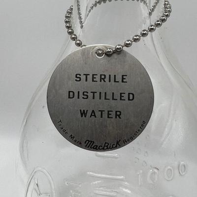 MACBICK ~ Vtg Glass Beaker