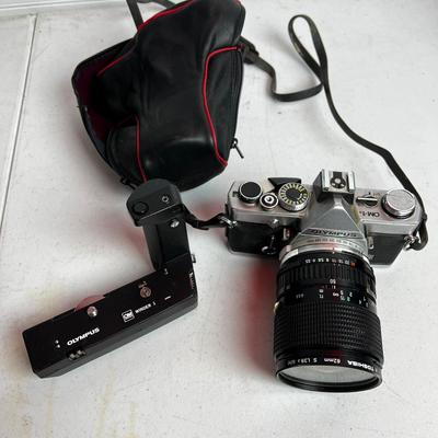 U723 Two Olympus OM-1N w/ OM System Winder 1s