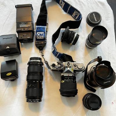 U725 Olympus OM-2N Camera Lot w/ Attachments & Accessories