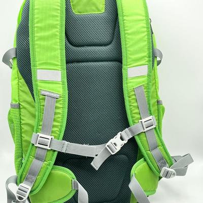 EAGLE CREEK ~ Lightweight Packable Hiking Backpack