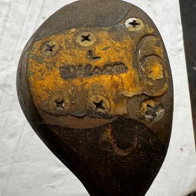 U728 Vintage Wood Gold Clubs