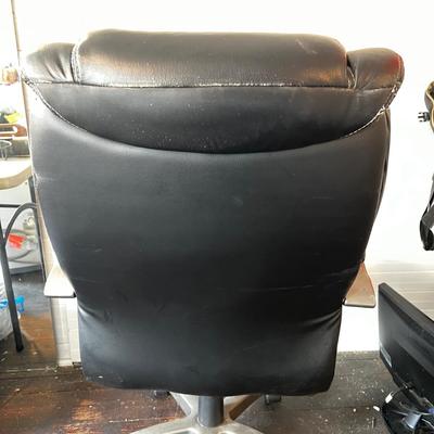 U729 LANE Leather Office Chair