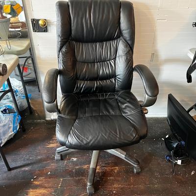 U729 LANE Leather Office Chair