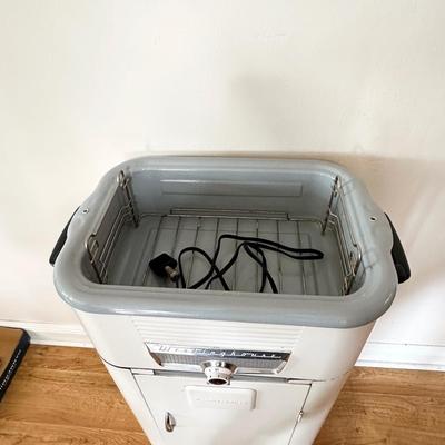 WESTINHOUSE ~ Roaster With Stand ~ Circa 1950â€™s