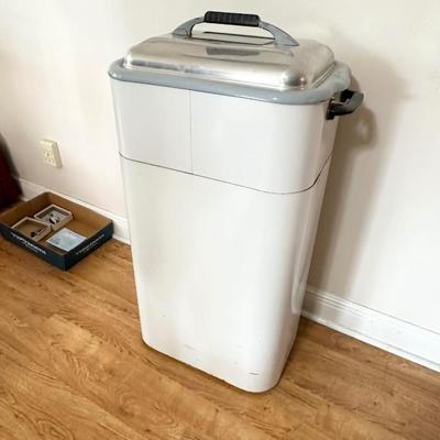 WESTINHOUSE ~ Roaster With Stand ~ Circa 1950â€™s