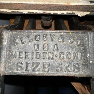 738 Mid Century Kelsey Excelsior 5x8 Lever Press