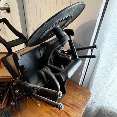 738 Mid Century Kelsey Excelsior 5x8 Lever Press