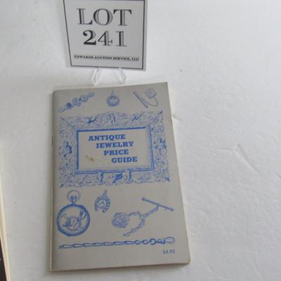 Antique Jewelry Price Guide, 1993