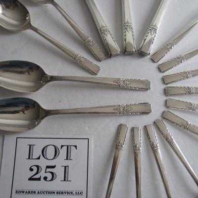 Vintage Lady Drake Pattern Partial Set, William A Rogers/Oneida Ltd, AA Heavy Silverplate