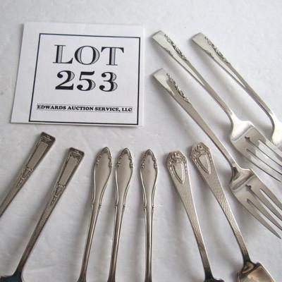 Lot of Misc Silverplate Forks