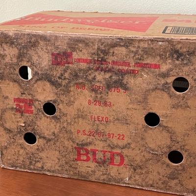 BUDWEISER ~ Hinged Waxed Cardboard Flip Top Crate
