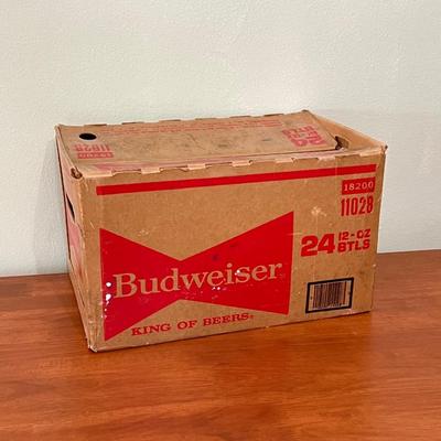 BUDWEISER ~ Hinged Waxed Cardboard Flip Top Crate