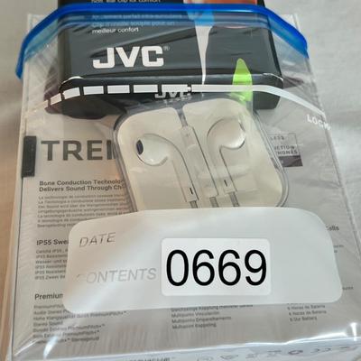 Lot of 3 New Earbuds, Headphones