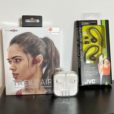 Lot of 3 New Earbuds, Headphones