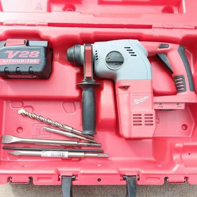 Milwaukee 1" SDS Rotary Hammer kit - Rotary hammer - Battery - bits and molded case - No charger