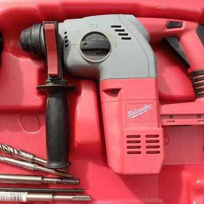 Milwaukee 1" SDS Rotary Hammer kit - Rotary hammer - Battery - bits and molded case - No charger