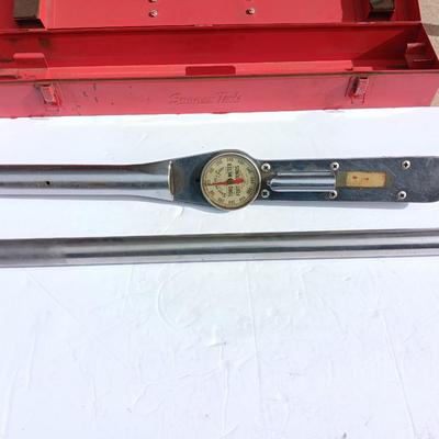 Vintage SNAP-ON tools corp. Torque wrench with metal storage box
